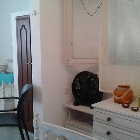 Ostria - Molos * Alopronia