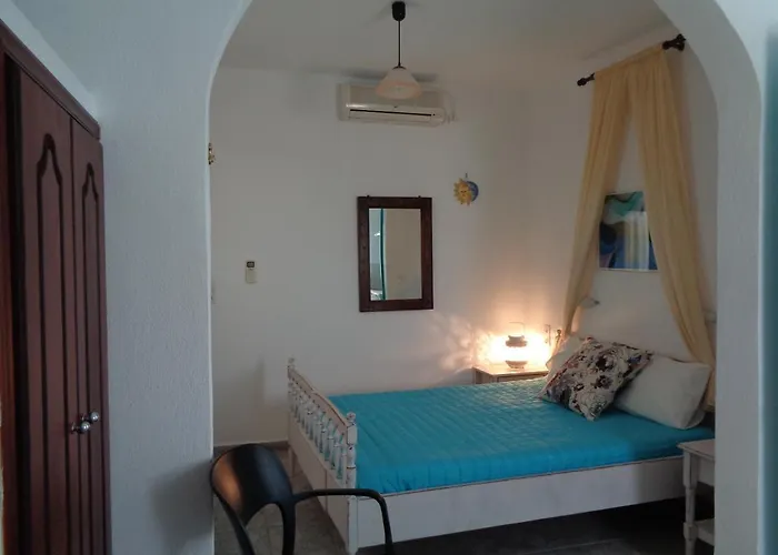 Ostria - Molos Lägenhet *