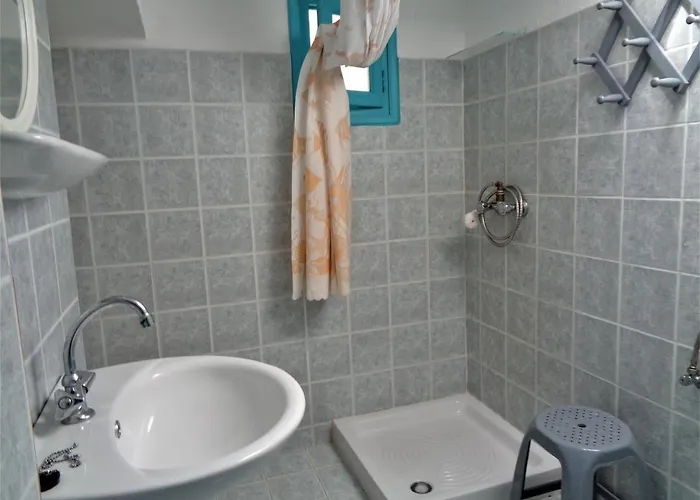 Ostria - Molos Апартаменты Alopronia